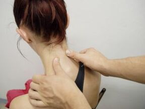 Masáž na liečbu a prevenciu krčnej osteochondrózy