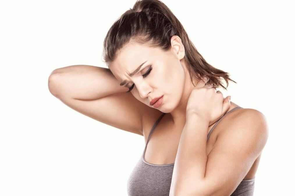 silná bolesť v oblasti krku a lopatiek s cervikálnou osteochondrózou